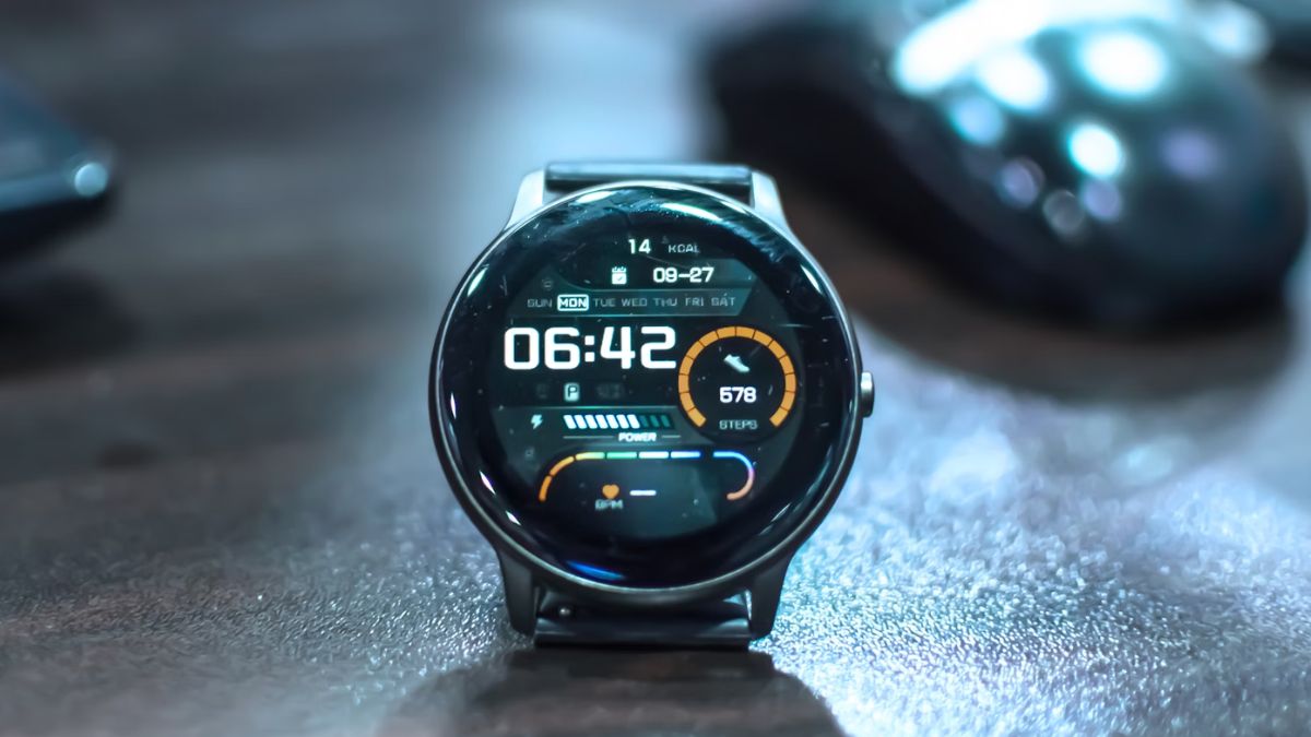 Best smart shop watches under 25000